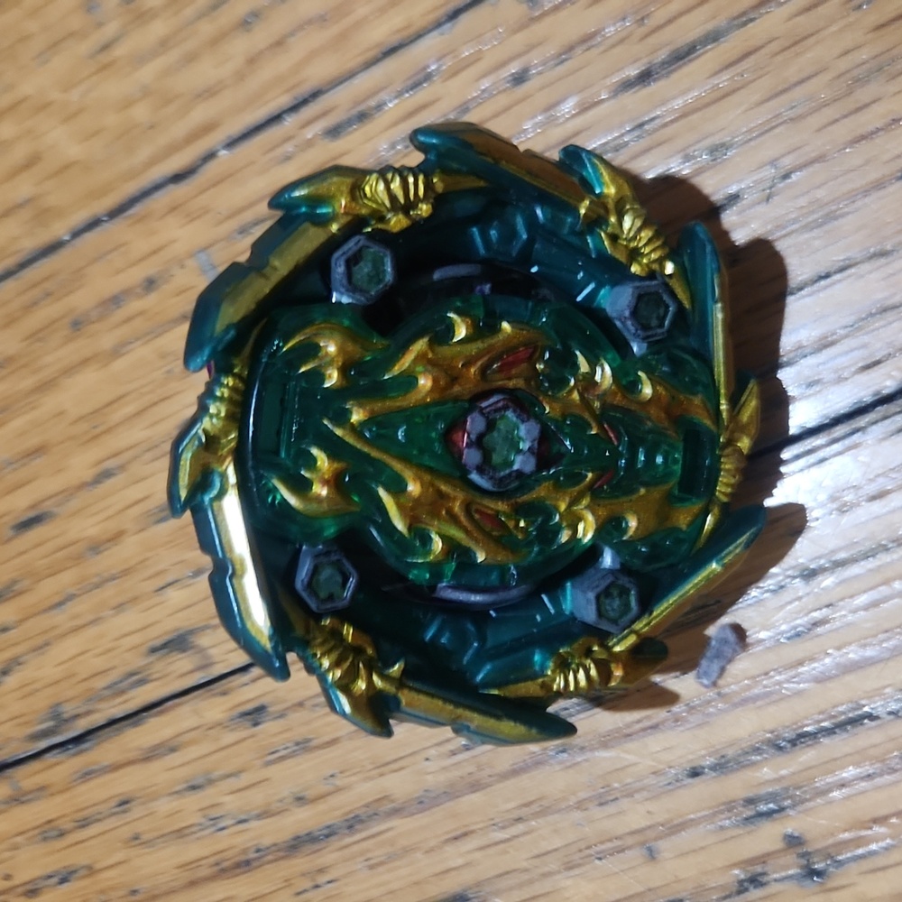 This is the best beyblades with cool and good ones. Such as spryzen and lunar. - Picture 5 of 8